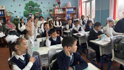 “М.Шаханов атындағы жалпы білім беретін мектеп” КММ-нің 3&quot;А&quot; сынып мұғалімі Махаева Эльвира Шаминовна қазақ тілі пәнінен &quot;Болымды және болымсыз етістік&quot; тақырыбында ашық сабақ өтті.Ашық сабақ барысында болымды және болымсыз етістіктерді ажырата білуді үйр