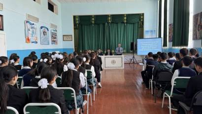 ЖАСӨСПІРІМ&quot; ЖЕДЕЛ ПРОФИЛАКТИКАЛЫҚ  ІС-ШАРАСЫ  Директордың тәрбие жұмысы жөніндегі орынбасары А.Ибрагимов күн тәртібіндегі «Жасөспірім» жедел профилактикалық іс-шарасы аясында қылмыс пен құқық бұзушылықтың алдын алу бойынша колледж білім алушыларына ақпара