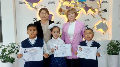 &quot;М. Шаханов атындағы жалпы білім беретін мектеп&quot; КММ-де 4 &quot;А&quot; сынып оқушылары, &quot;ҰЛЫ ТҰЛҒА&quot; Республикалық ғылыми танымдық басылымының редакциясы ұйымдастырған қазақ халқының ұлы ағартушысы философ,ұлы ақын Абай Құнанбаевпен қазақ халқының ұлы лирик,ақиық,м